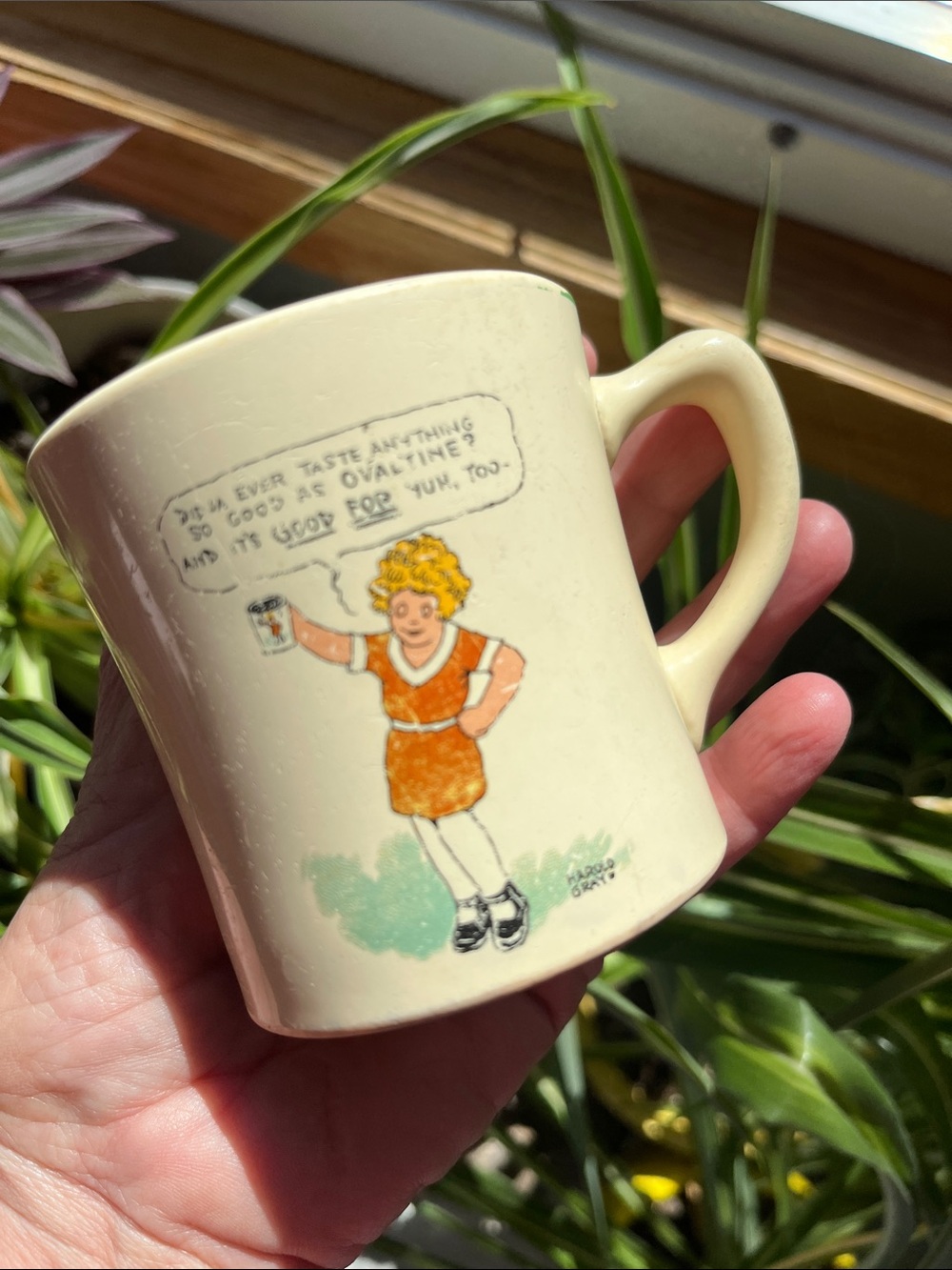 Vtg 30s Little Orphan Annie & Sandy Ceramic Cup Mug OVALTINE Wander Co. Chicago